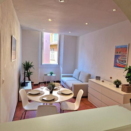 Sublime Appartement 4P Classe Dans Le Vieux-Nice Luaran gambar